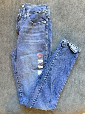 Levi's Women's Indigo Skinny Jeans